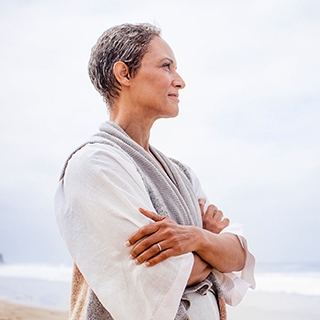 Holmes Place | Woman Looking at the horizon