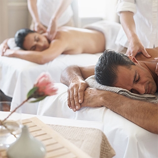 Holmes Place | Massage Couple